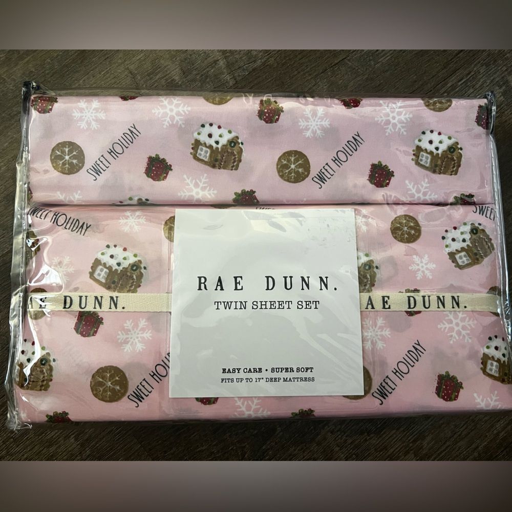 Rae Dunn Sweet‎ Holiday Pink Twin Sheet Set
